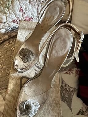 Vintage 50’s Silver & Clear Slingback Sandals with Floral Accent